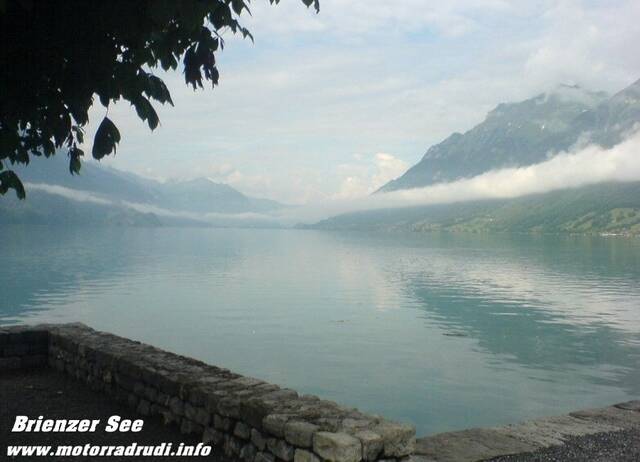 01BrienzerSee090607.JPG