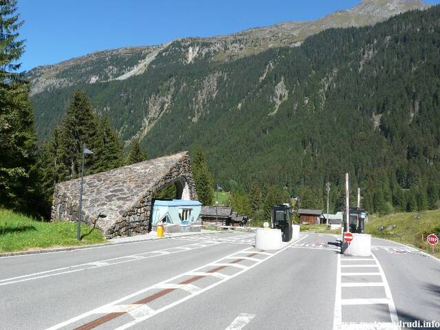 01Mautstation210912.JPG