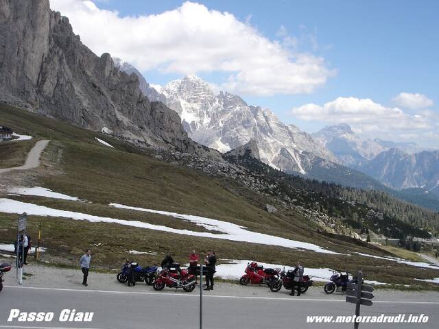 04270505PassoGiau.jpg