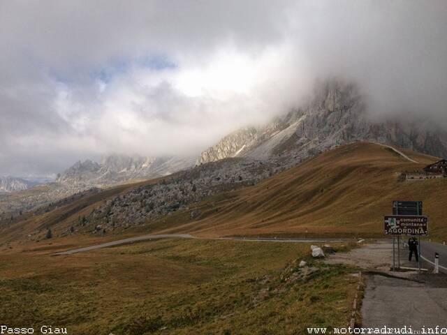 070250913PassoGiau.jpg