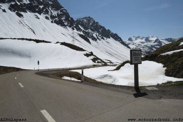 10Albulapass.JPG